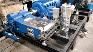 油田開發的注水指的什麼？